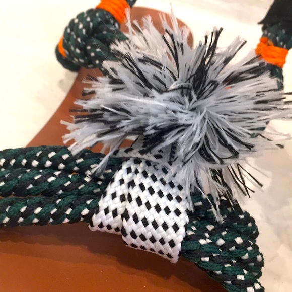 POM POM BUNGEE CORD SANDAL - Picture 8 of 12